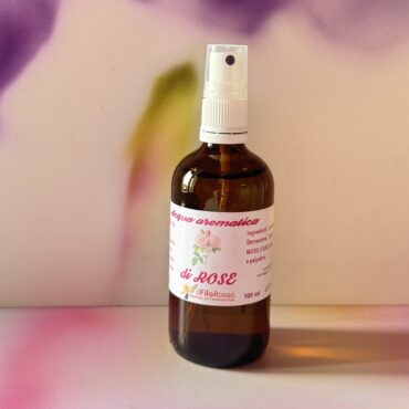 Acqua aromatica di Rosa damascena